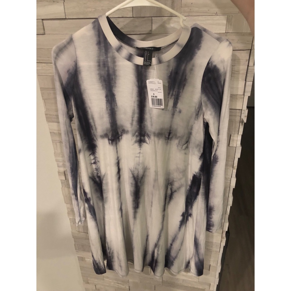 Forever 21 Long sleeve Dress